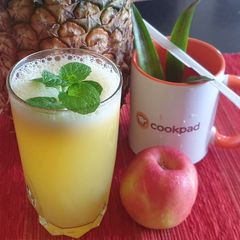 PineappleApplejuice# themechallenge A picture of PineappleApplejuice# themechallenge.