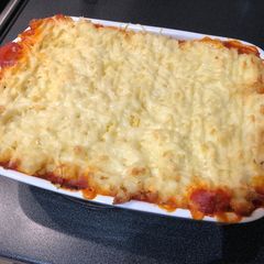 A picture of Left over chicken pie.