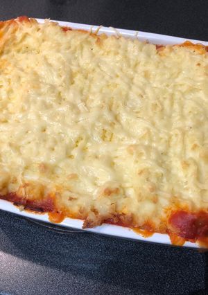 A picture of Left over chicken pie.