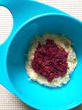 Noodle with beet sauce (10mo baby solid food idea)