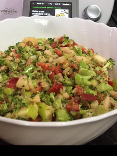 Una foto de Ensalada rápida 🤤