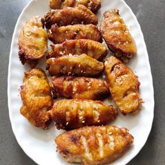 A picture of Chicken Wings with Sesame Seeds.