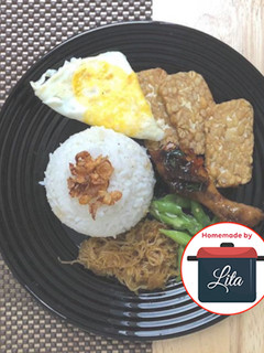 Foto resep Nasi Uduk Lengkap Rice Cooker sederhana #homemadebylita