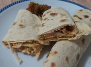 Una foto di piadina kebab