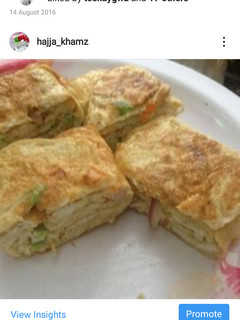 A picture of Roll omlette.