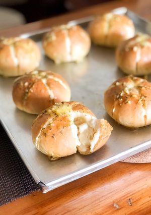 Foto resep Korean Garlic Cheese Bread