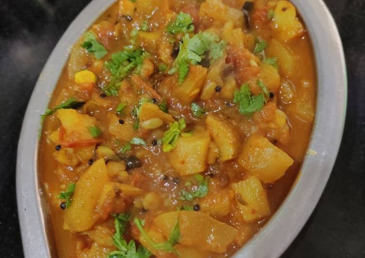 How to Prepare Super Quick Homemade Lauki Aloo ki Sabji