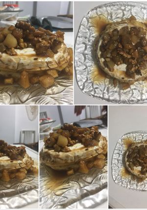 Foto principal de Queso 🧀 camember con frutas frescas caramelizadas 😜