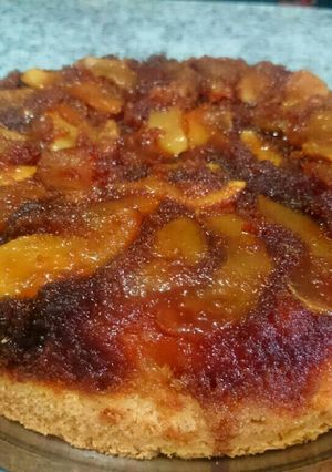 Una foto de Torta invertida de manzanas