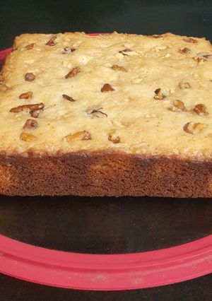 A picture of Blondie (White chocolate brownie).