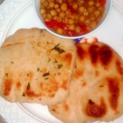 A picture of Matar kulcha.