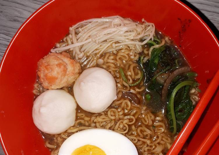 Ramen mudah dan asoy