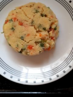 ரவா கிச்சடி(rava kichdi recipe in tamil) செய்முறை முக்கிய புகைப்படம்
