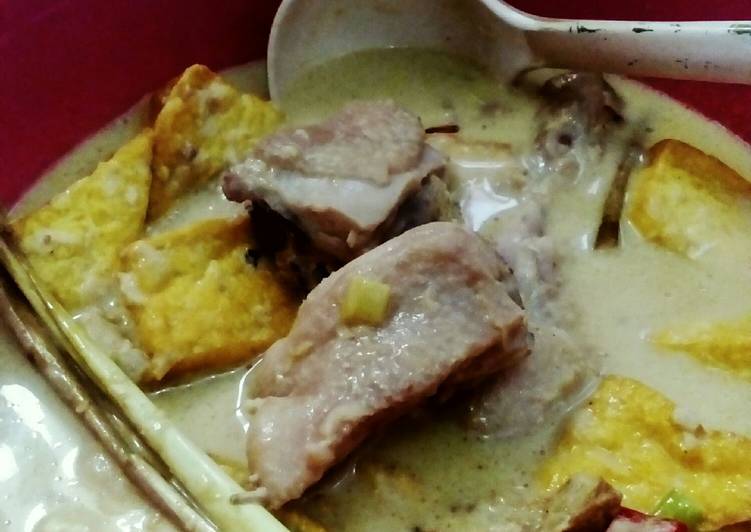Kare ayam kuah kuning