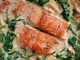 Creamy Tuscan Salmon versi saridele