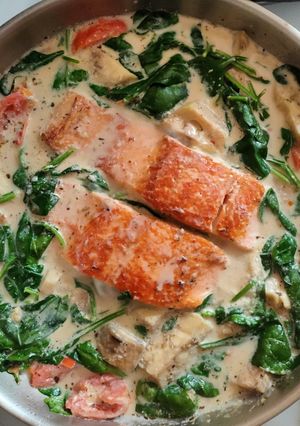 Foto resep Creamy Tuscan Salmon versi saridele