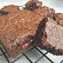 A picture of The best brownies ever.