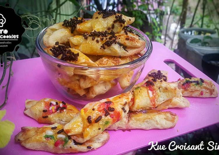 Kue Croisant Singkong