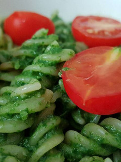 Una foto de Pasta con salsa de acelgas