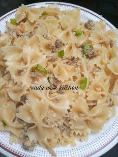 Macaroni omelette ainihin hoton girkin