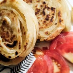 A picture of Bun Paratha.