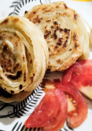 A picture of Bun Paratha.