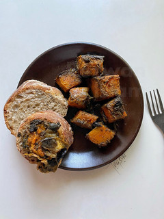 A picture of Oven baked cubed squash.