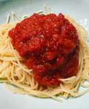Spaghettini με σάλτσα κόκκινου κρασιού