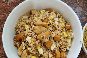 Bagaimana Membuat Nasi Goreng Sederhana yang Bikin Ngiler