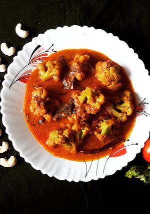 ফুলকপির কোর্মা (fulkopir korma recipe in Bengali)) রেসিপির প্রধান ছবি