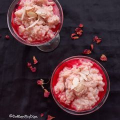 A picture of Gulkand Phirni.