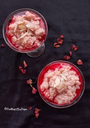 A picture of Gulkand Phirni.