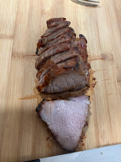 Una foto de Cerdo char siu - BBQ pork