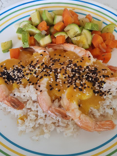 Una foto de Camarones con salsa de mango al chipotle