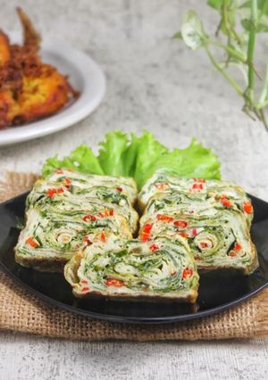 Foto resep Telur Dadar Daun Melinjo