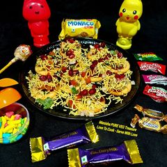 A picture of Monaco Biscuit chaat.