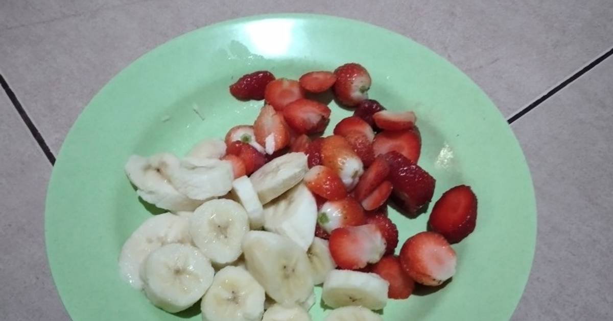  Resep  Pisang  dan strawberry makanan diet  oleh livia 