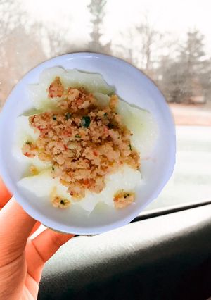 Hình của món Ăn dặm: bánh đúc mặn topping tôm (đặc sản miền tây).