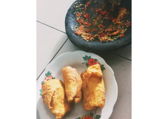 Lumpia boom + sambal