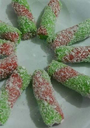 A picture of Coconut Logs.