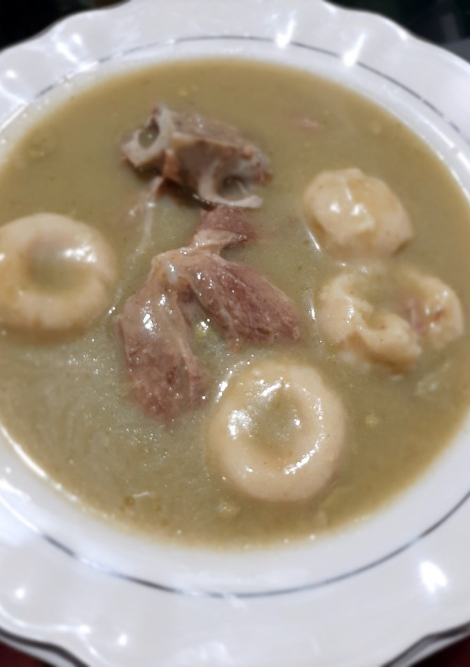 Una foto de Mole verde de espinazo