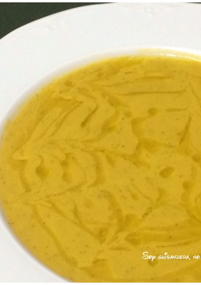 Una foto de Puré de verduras especiado /vegano