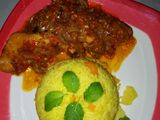 Yellow rice with sauce