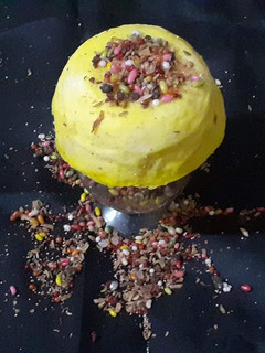 मैंगो लस्सी  आइसक्रीम (Mango Lassi Icecream recipe in hindi) रेसिपी मुख्य फोटो