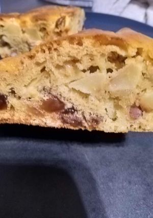 Une photo de Gâteau aux pommes et raisins secs