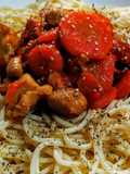 GULASH De Pollo,🍝sobre Espaguettis...!