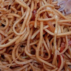 A picture of Noodles.