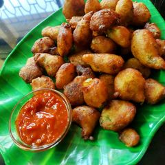 A picture of Mysore Bonda.