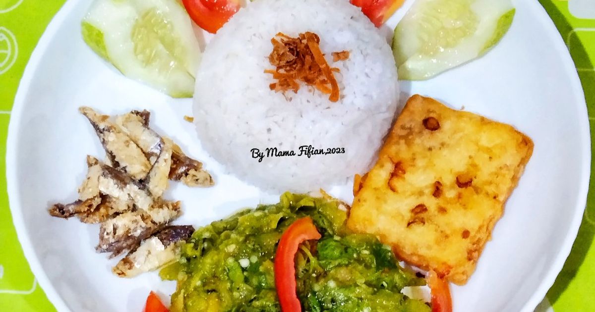 Ayam Geprek Cabai Hijau