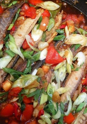 Foto resep Pindang tongkol kuah kecap 🐟🍅
